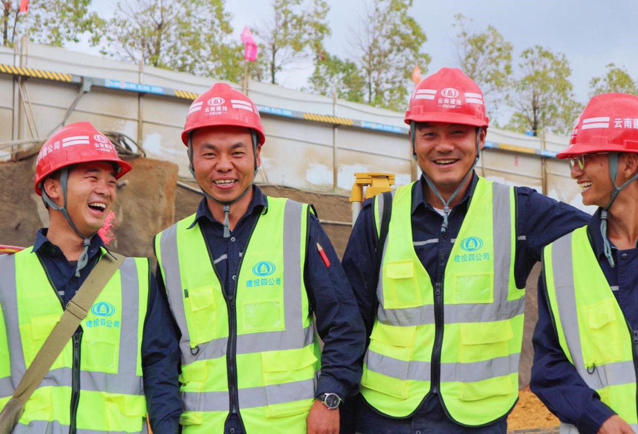 b140-3.jpg b140-3.jpg